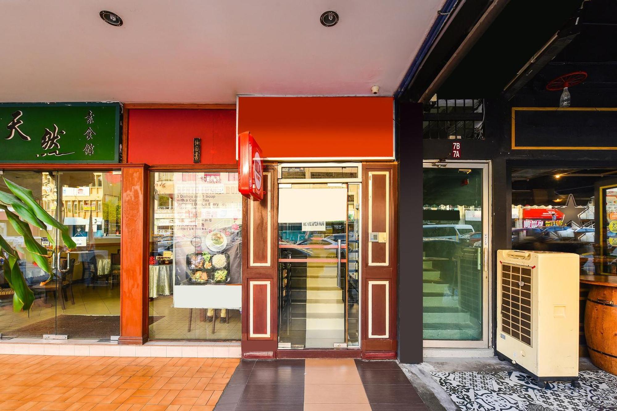 Super Oyo 90562 J Hotel Pj Petaling Jaya Exterior photo